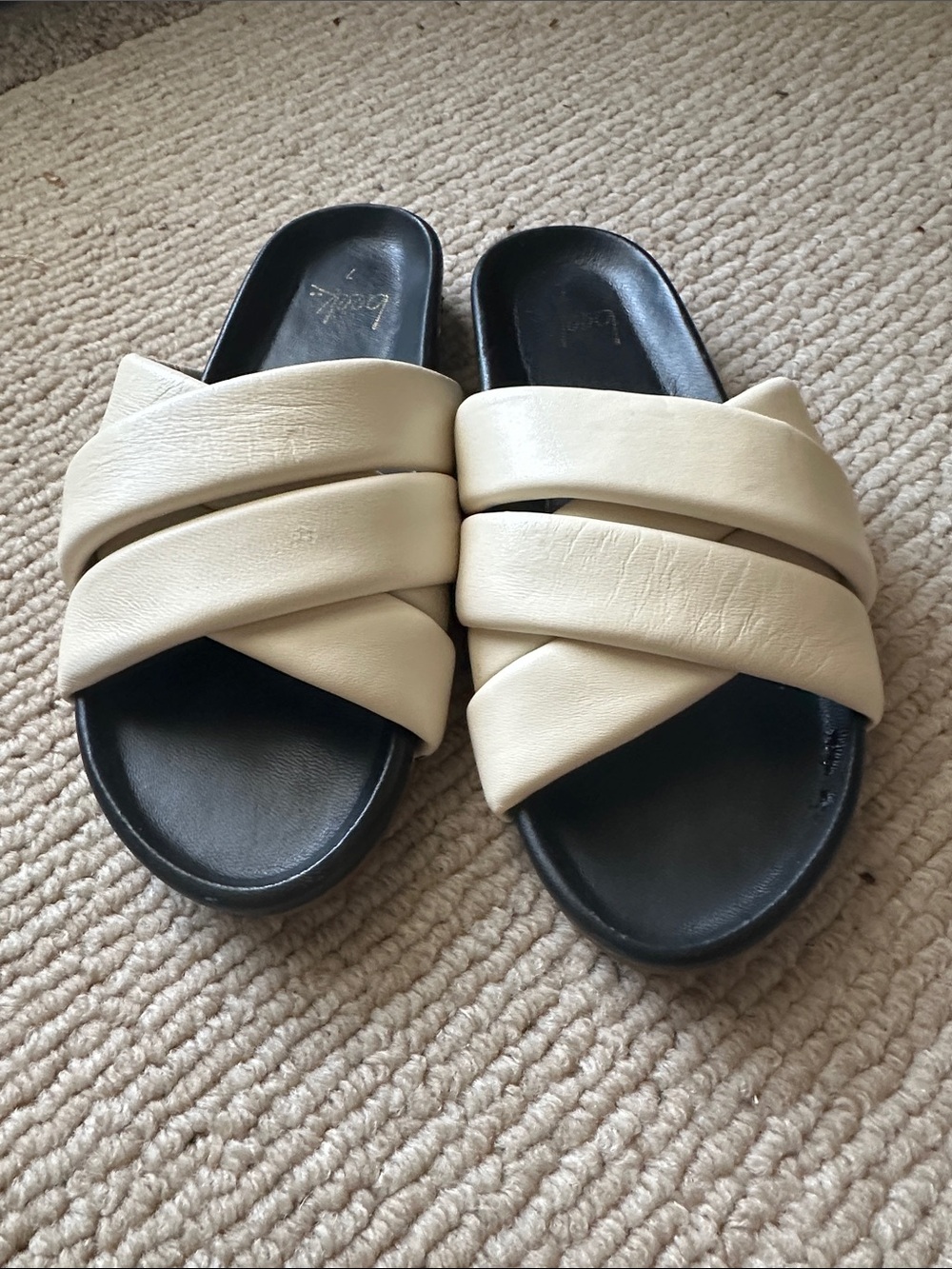 beek Cream Crisscross Slide Sandals with Black Footbed - Picture 3 of 6